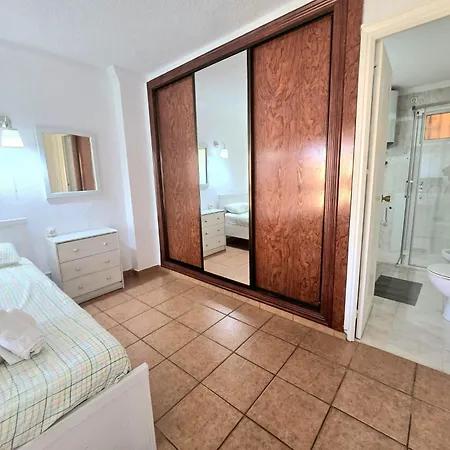 Apartment Playamar Con Vistas Al Mar Y Piscina A 50 Metros Del Paseo Maritimo *