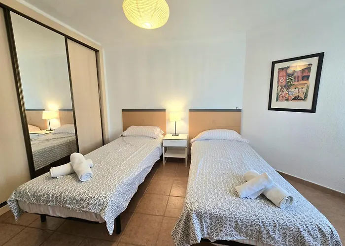 Apartamento Playamar Con Vistas Al Mar Y Piscina A 50 Metros Del Paseo Marítimo *