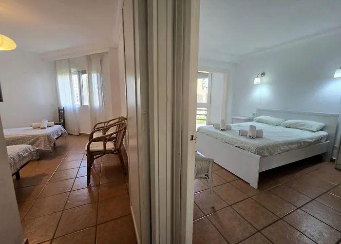 Apartamento Playamar Con Vistas Al Mar Y Piscina A 50 Metros Del Paseo Marítimo *