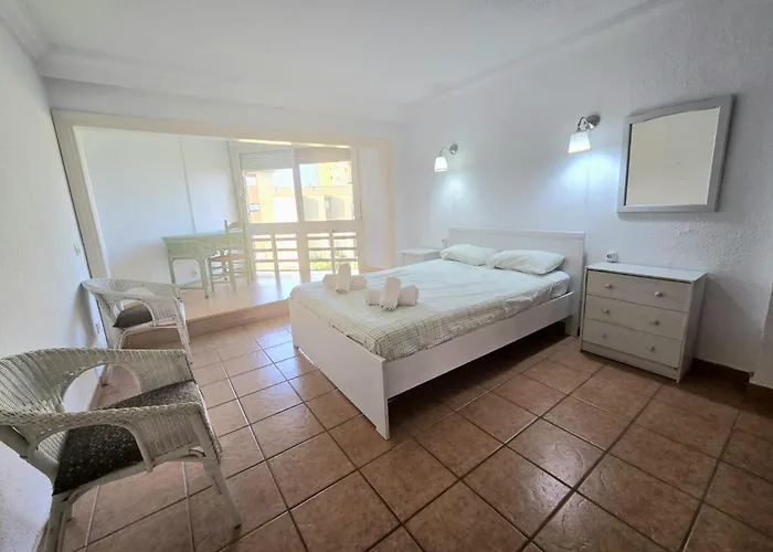 Playamar Con Vistas Al Mar Y Piscina A 50 Metros Del Paseo Marítimo * Torremolinos