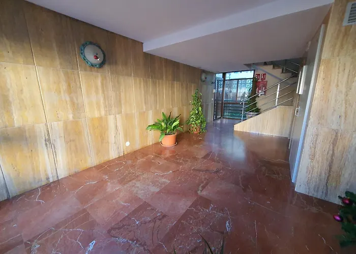 Apartment Playamar Con Vistas Al Mar Y Piscina A 50 Metros Del Paseo Maritimo