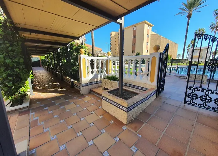 Playamar Con Vistas Al Mar Y Piscina A 50 Metros Del Paseo Maritimo *