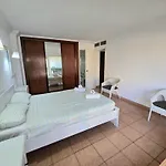 Playamar Con Vistas Al Mar Y Piscina A 50 Metros Del Paseo Maritimo *