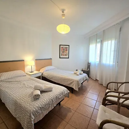 Апартаменти Playamar Con Vistas Al Mar Y Piscina A 50 Metros Del Paseo Maritimo *
